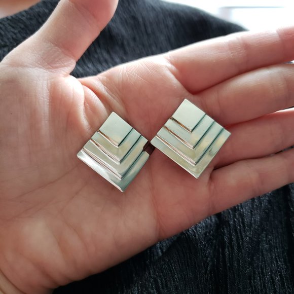 Vintage Silver Toned Square Clip on Earrings - Picture 9 of 9